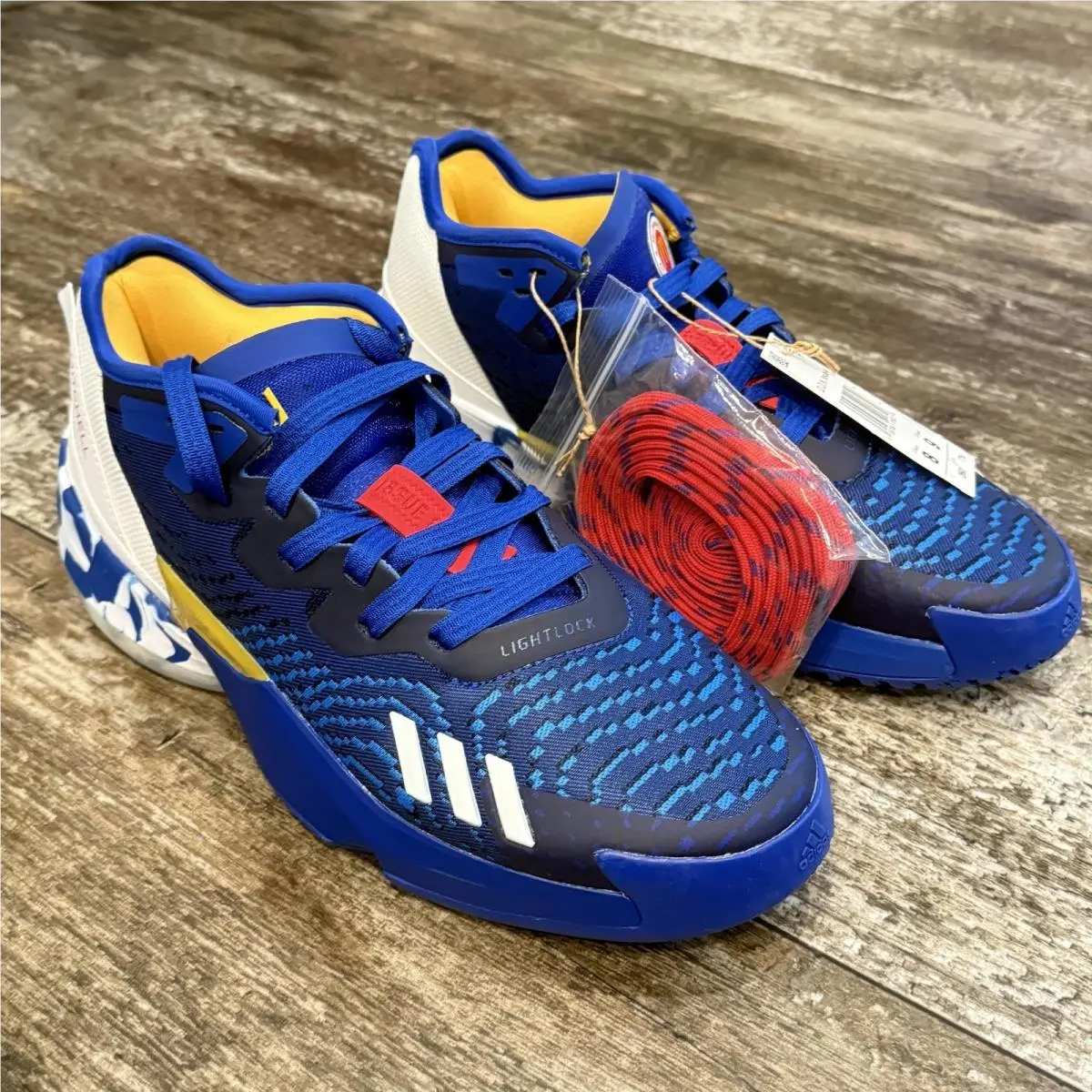 Adidas shoes - adidas D.O.N. Issue #4 - Issue - Blue 2