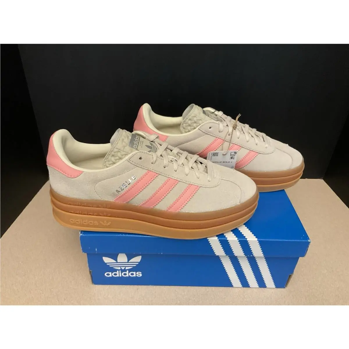 Gazelle Bold Bright/semi Pink Shoes. Youths 6Y. Womens 7. Awesome by Adidas