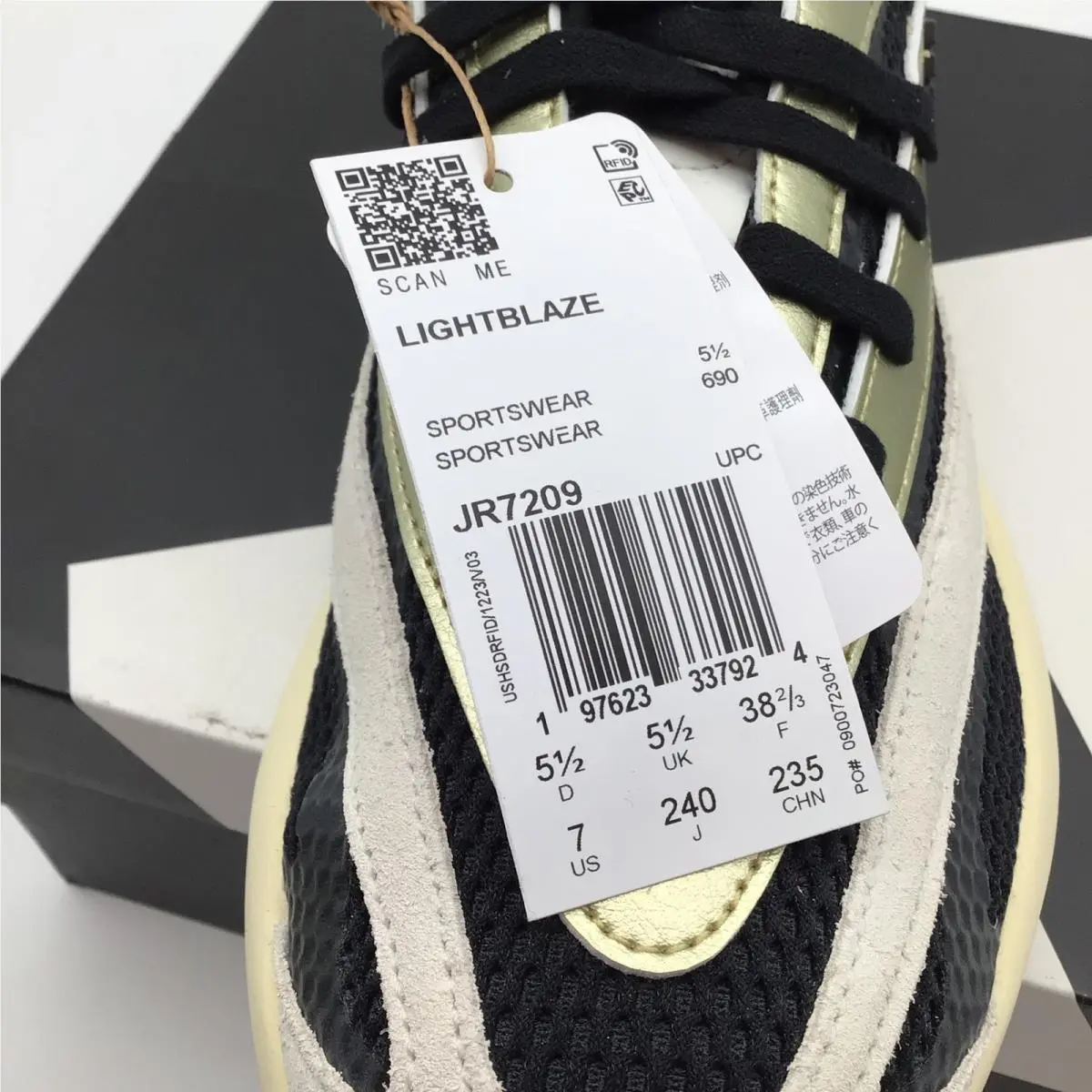Adidas shoes - adidas LIGHTBLAZE - LIGHTBLAZE - Black 4