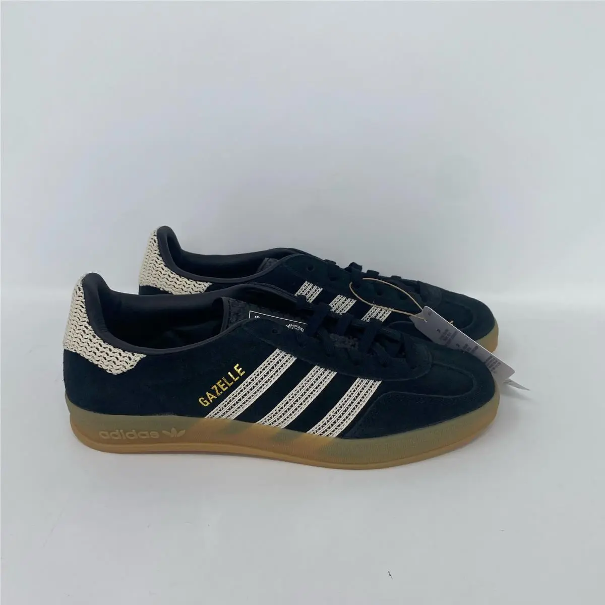 Gazelle Indoor W Black/wonder White/gum Women 6.5 by Adidas