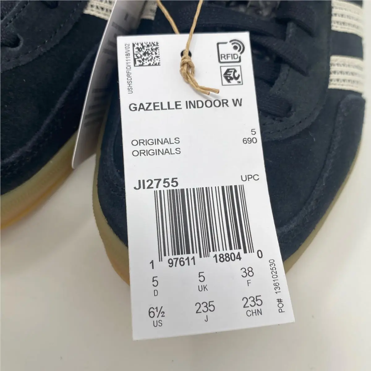Adidas shoes - Black/Wonder White/Gum (UPC: 197611188040) 1