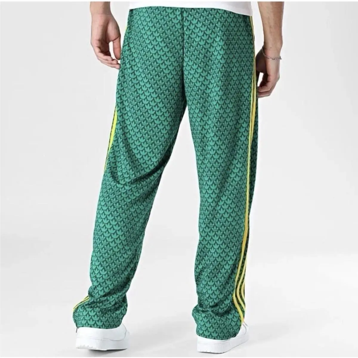 Adidas clothing - Collegiate Green (UPC: 0198326228311) 0