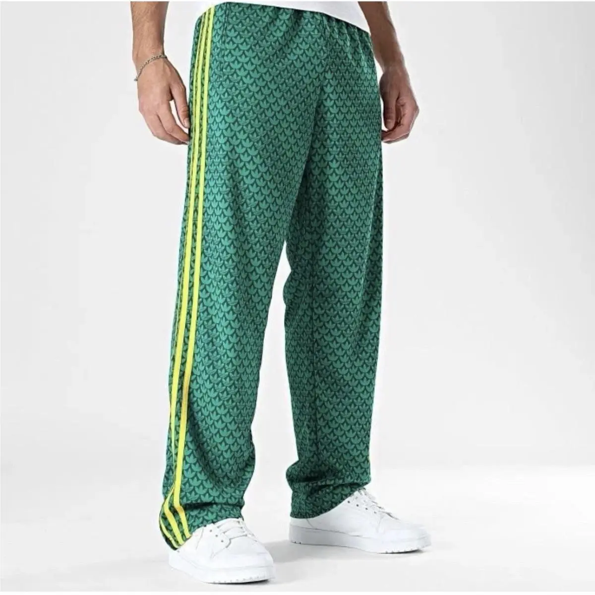 Adidas clothing - Collegiate Green (UPC: 0198326228311) 1