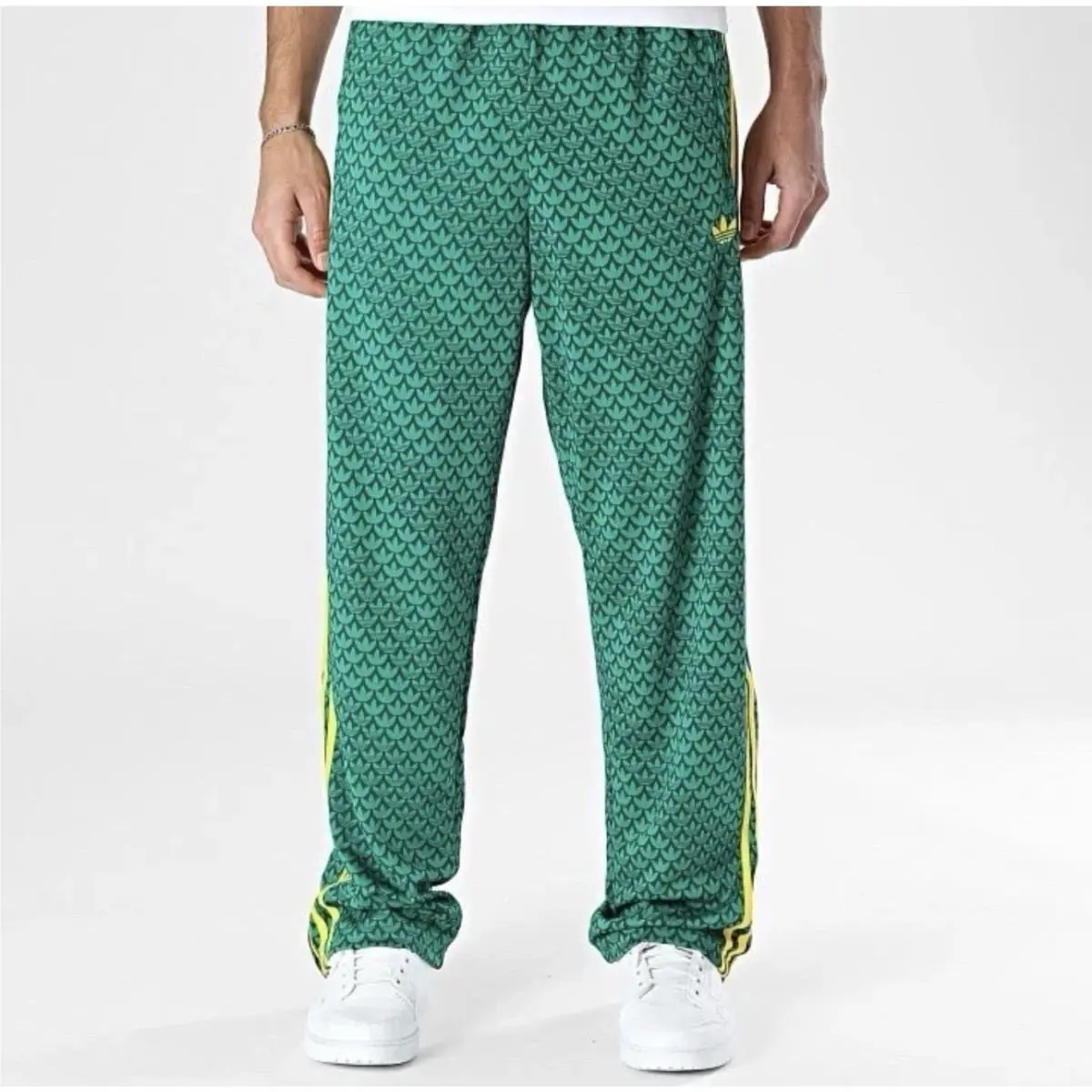Adidas clothing - Collegiate Green (UPC: 0198326228311) 2