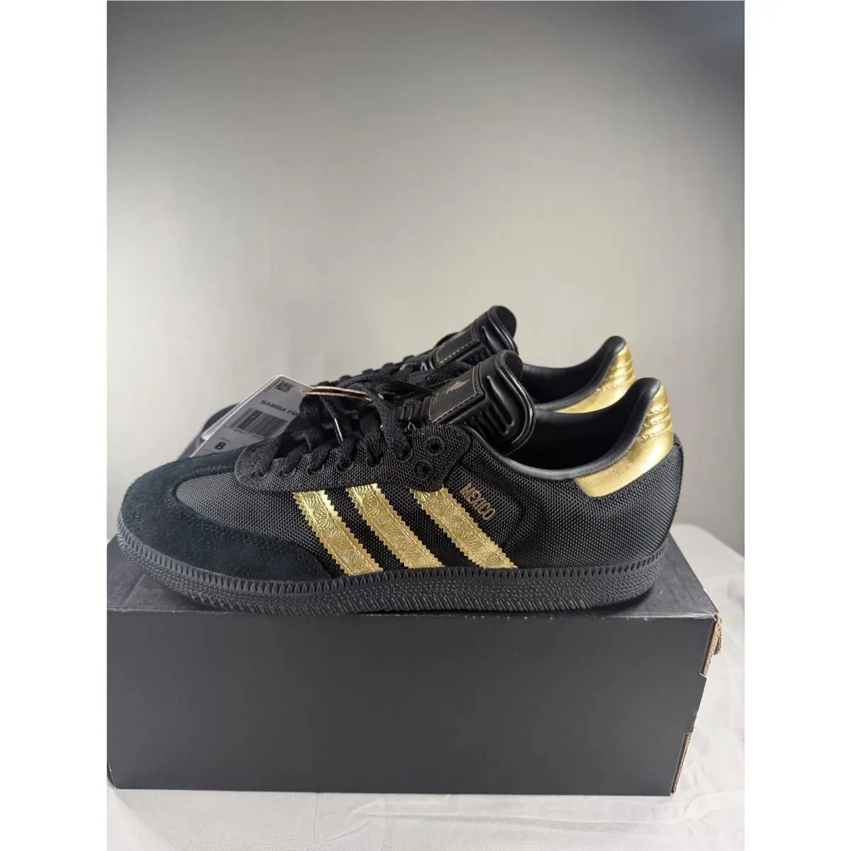 Adidas shoes - Black 3