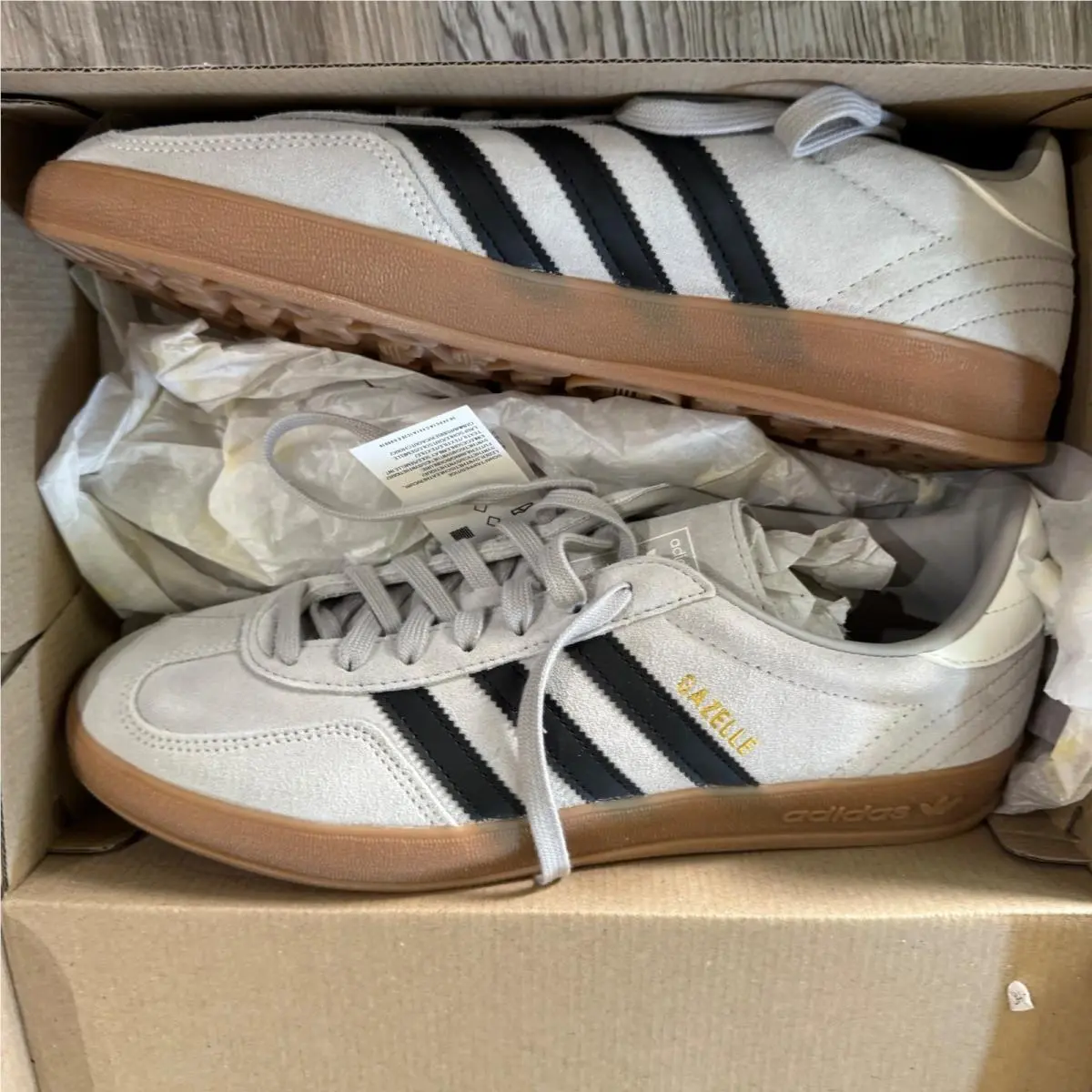 Adidas Sneakers Mens 11.5 Grey Black Gum Sole Gazelle Indoor IH9655 Suede