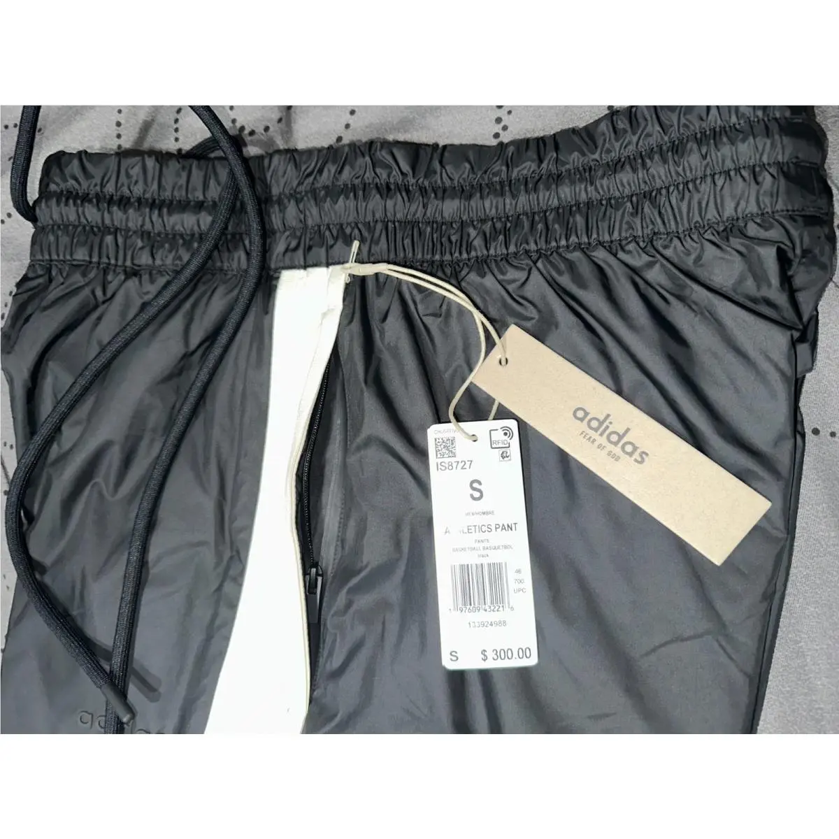 Adidas clothing - BLACK + BEIGE 1