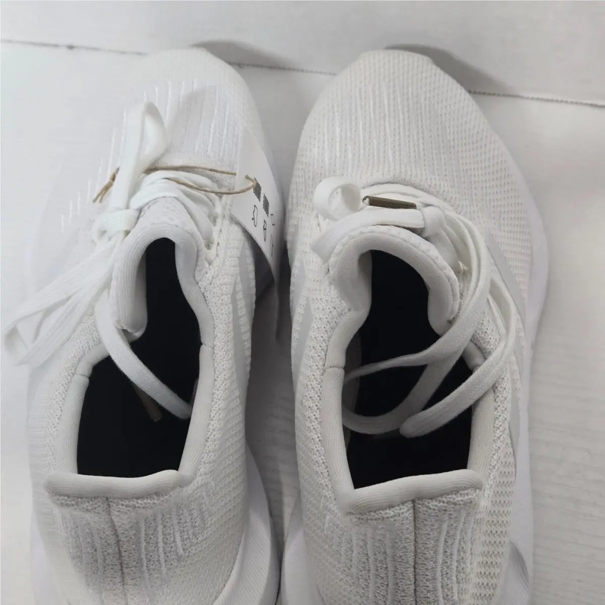 Adidas shoes - adidas Swift Run - Swift Run - White 4