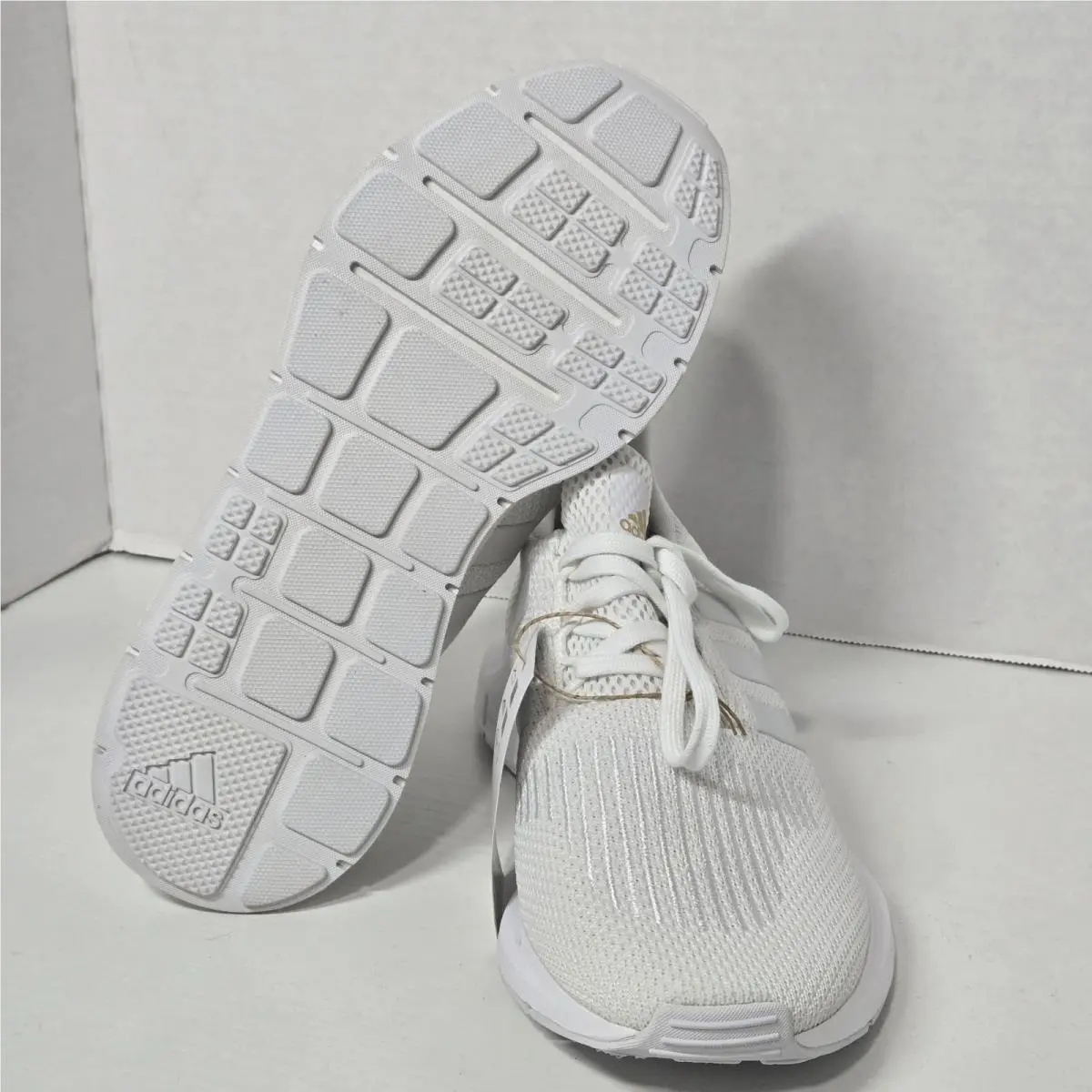 Adidas shoes - adidas Swift Run - Swift Run - White 5