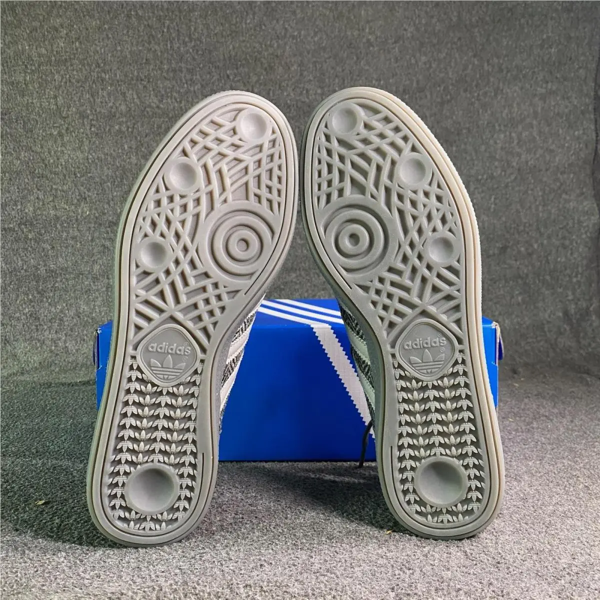 Adidas shoes - adidas Handball Spezial - Handball Spezial - Gray 4