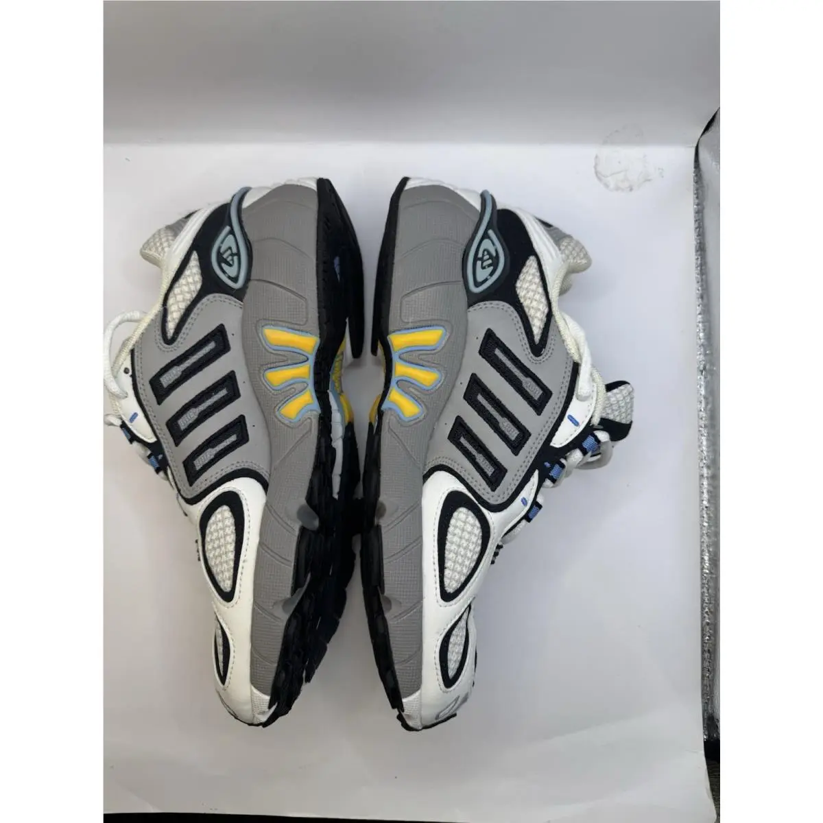 Adidas shoes - adidas Response - Response - White 0