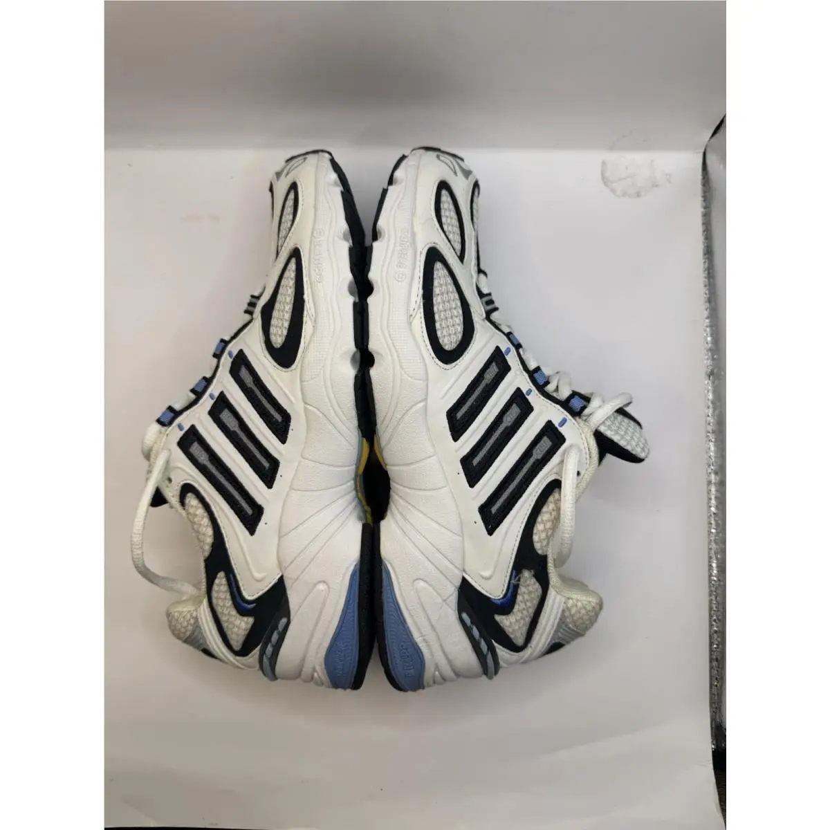 Adidas shoes - adidas Response - Response - White 1