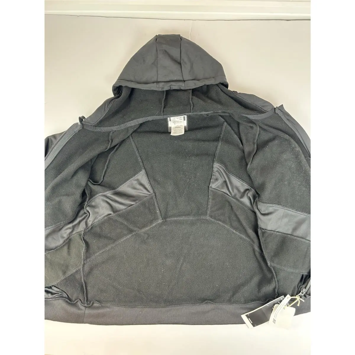 Adidas clothing - Black 4