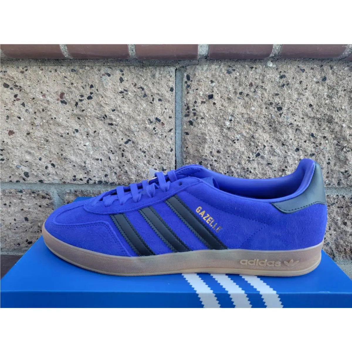 Adidas Gazelle Indoor Shoes Men`s Size 11 Lucid Blue Black Gold Metallic JR6302