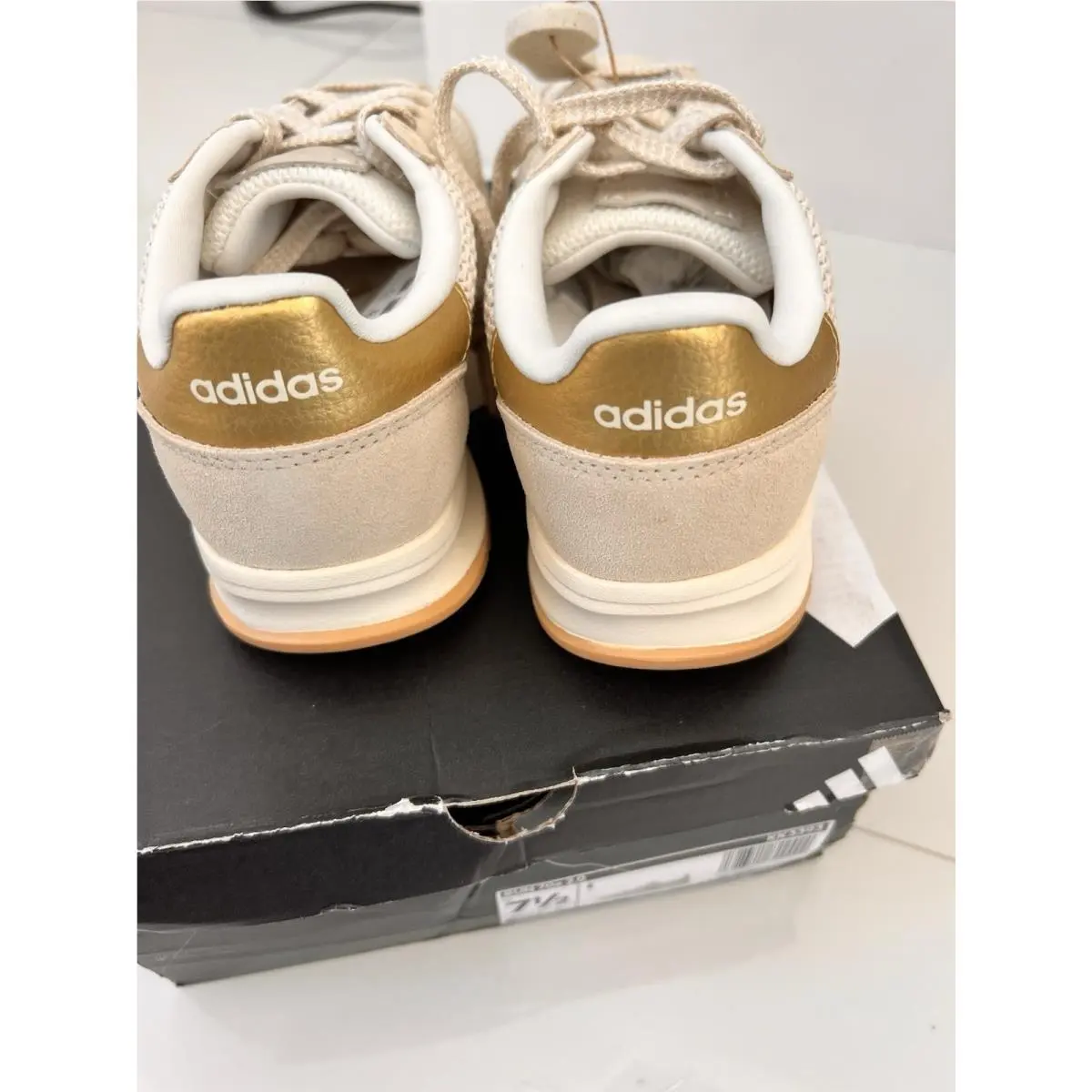 Adidas shoes - adidas Run 70s - Run - Beige 4