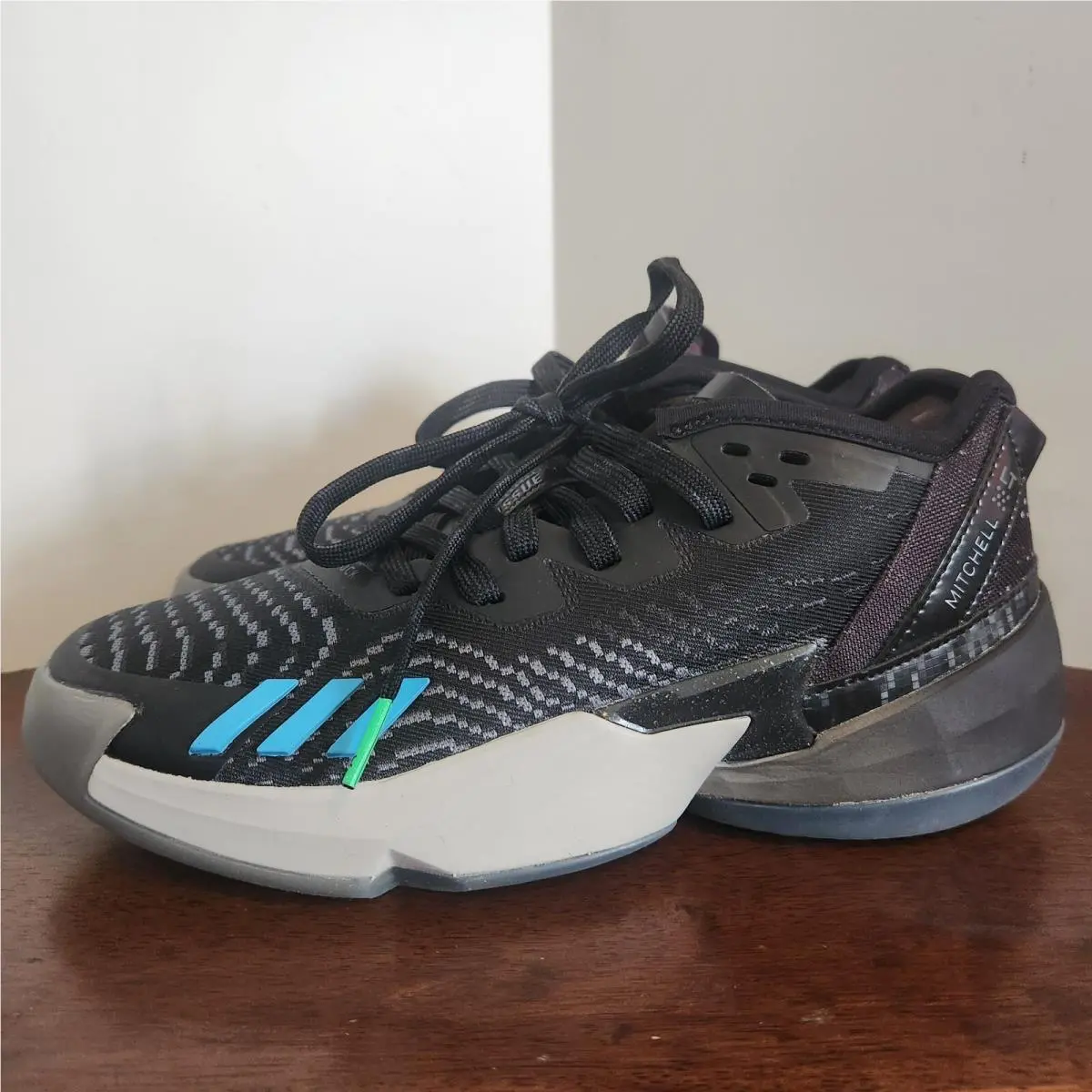 Adidas shoes - adidas D.O.N. Issue - Issue - HQ3451 - Multicolor (UPC: 195748502869) 7