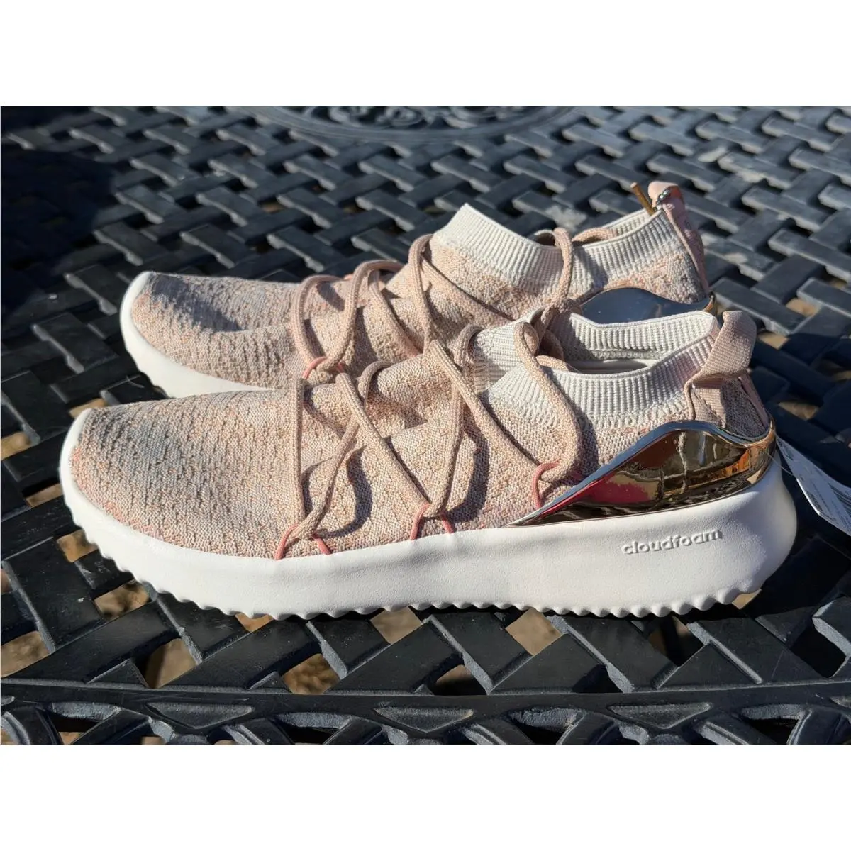 Ultimamotion Sneakers Womens 8 Rose Gold Cloudfoam EE9100 Casual by Adidas