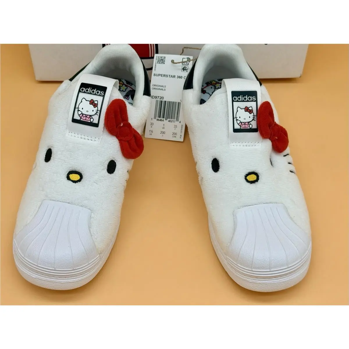 Hello Kitty  Girls Super Star Tennis Shoes Sneakers Size 1.5 by Adidas