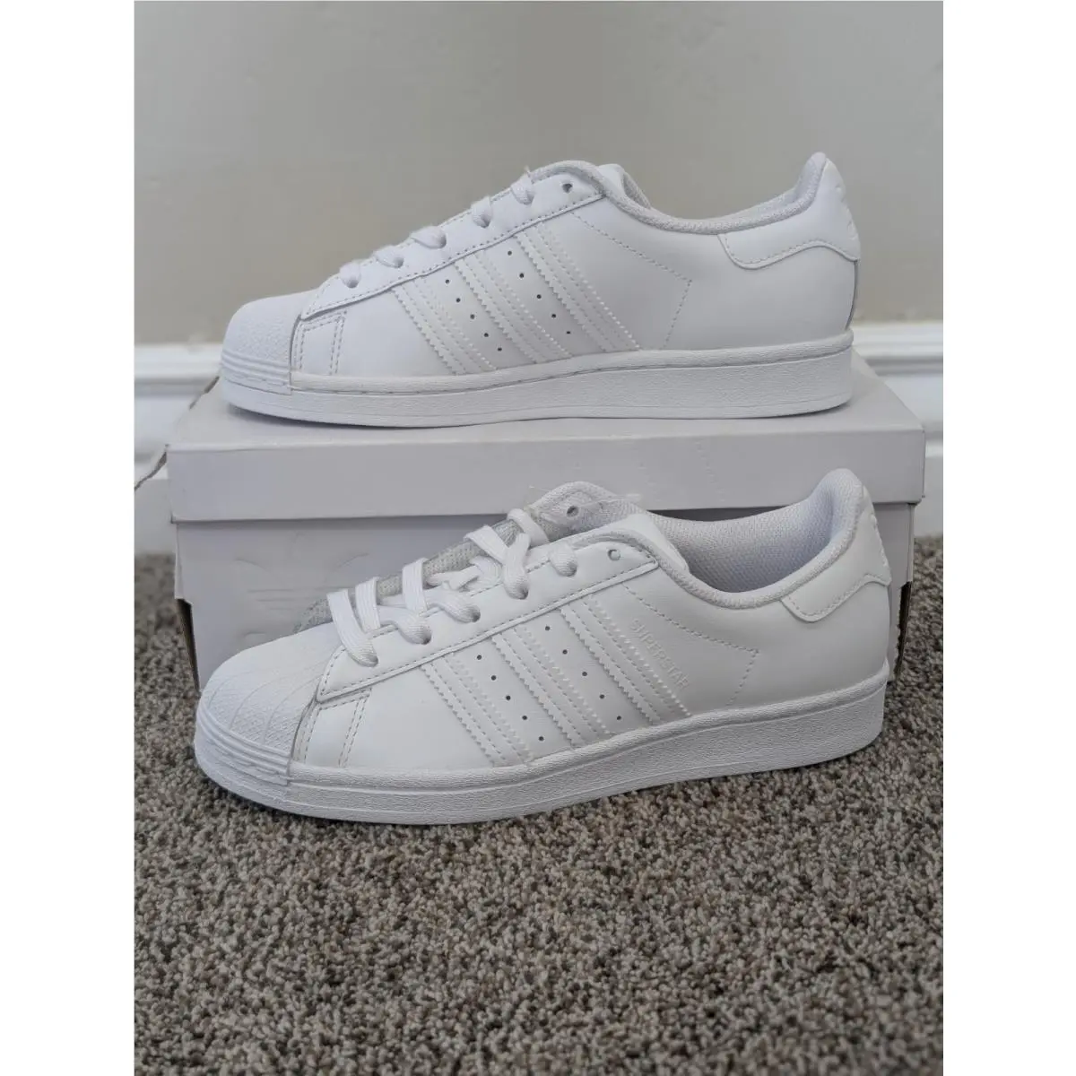 Adidas shoes - Adidas	Superstar J - White 0