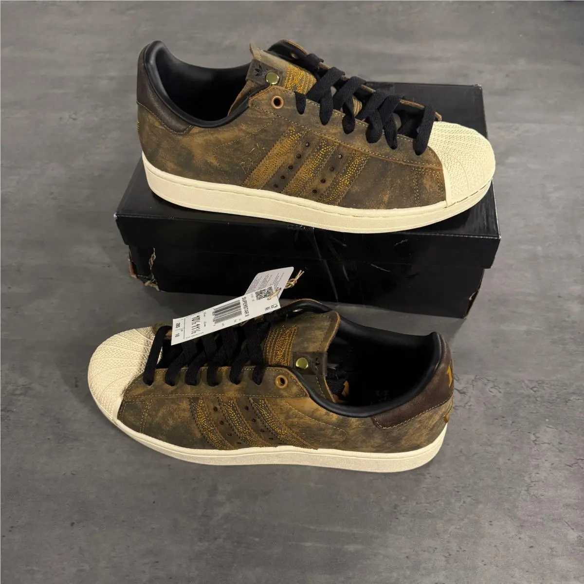 Adidas x Brock Purdy Superstar II 10.5 Brown Distressed Gold Toe Sneaker KI5284