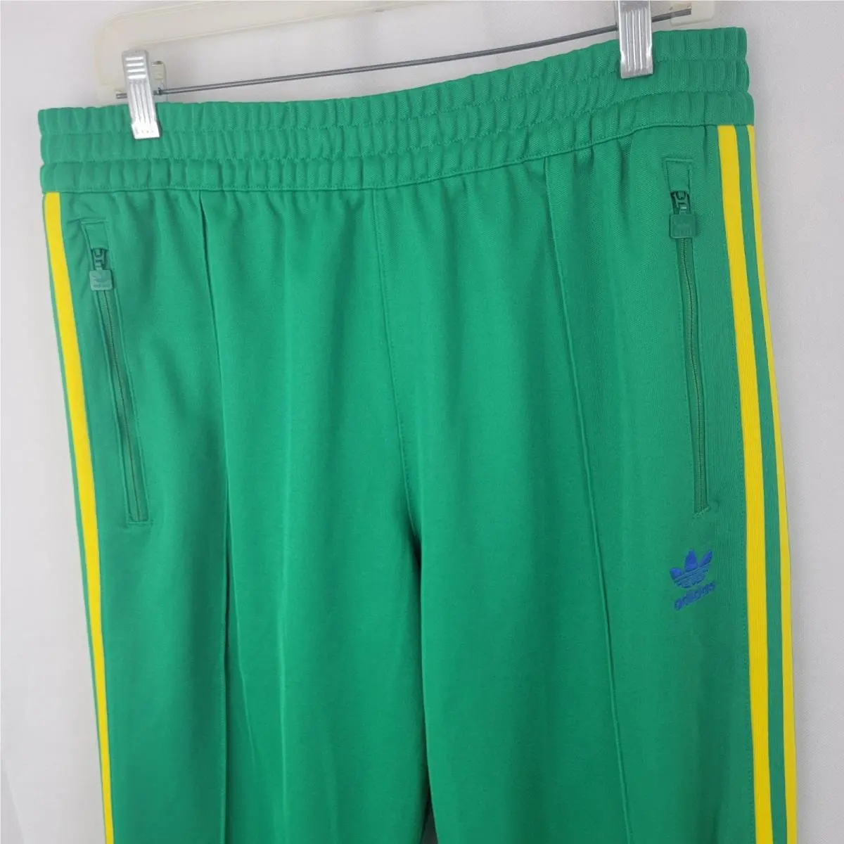 Adidas clothing - HK7404 - HK7404 - Green 0