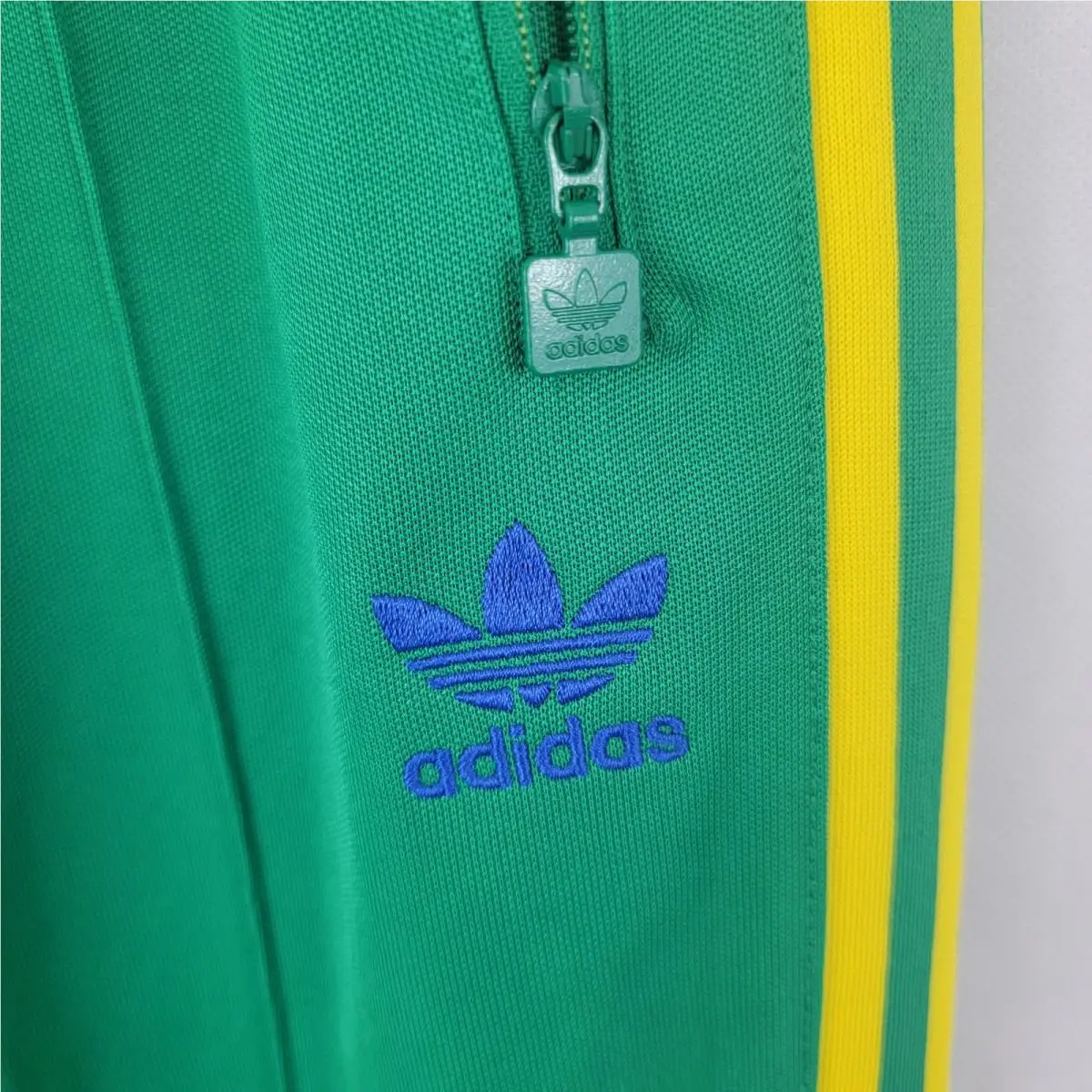 Adidas clothing - HK7404 - HK7404 - Green 2