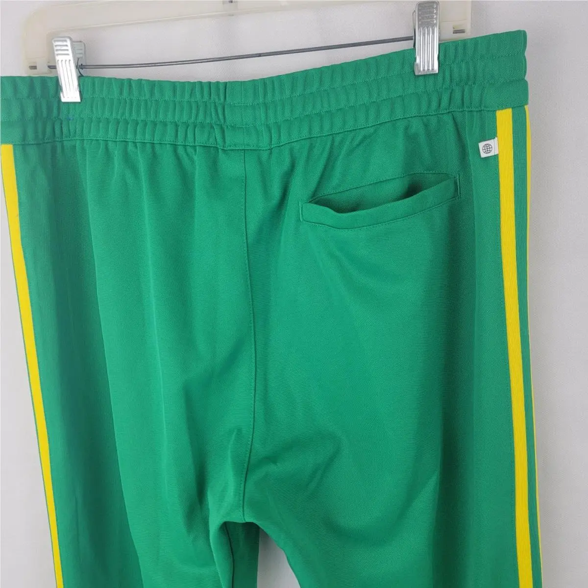 Adidas clothing - HK7404 - HK7404 - Green 4
