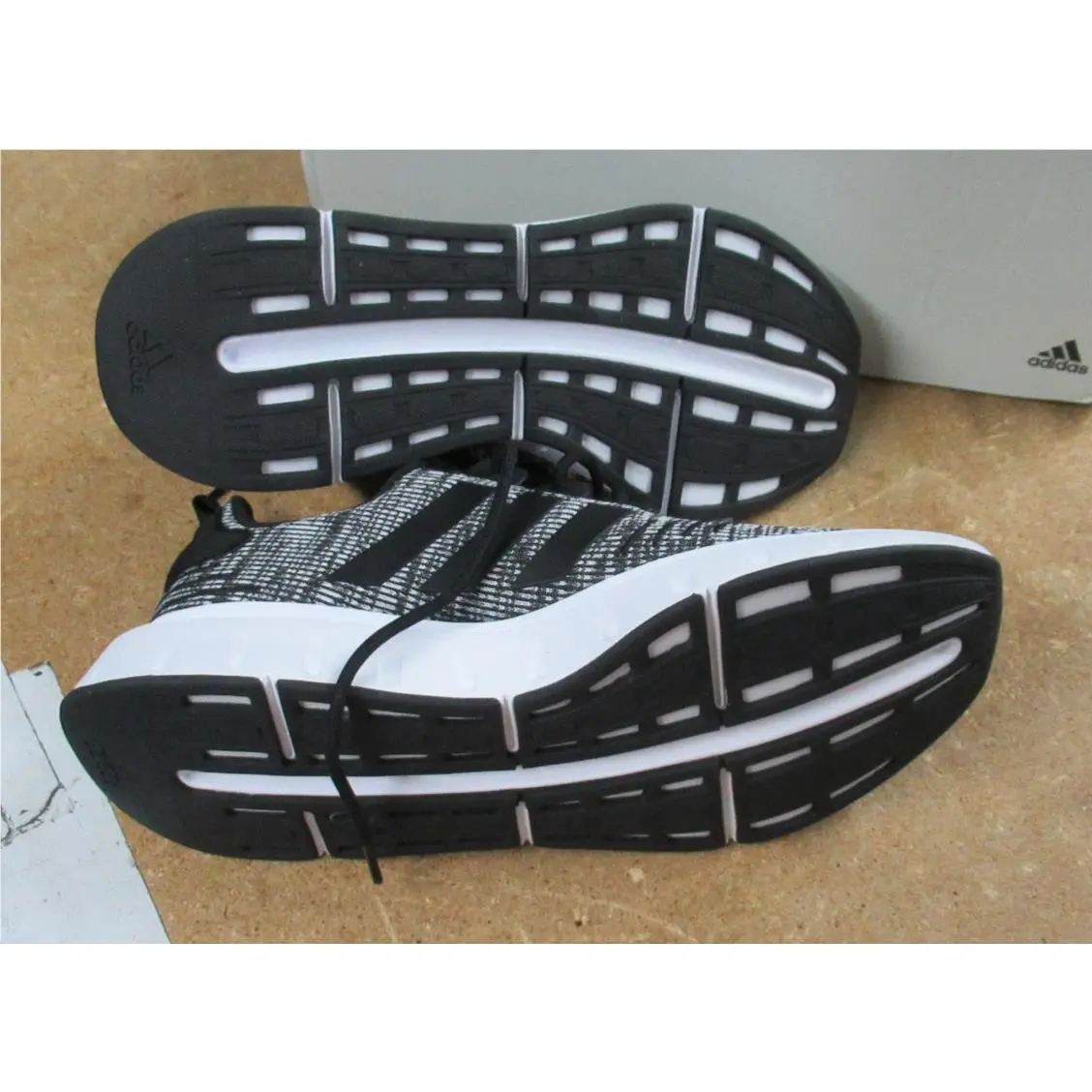 Adidas shoes - IF0569 001 - Black 4