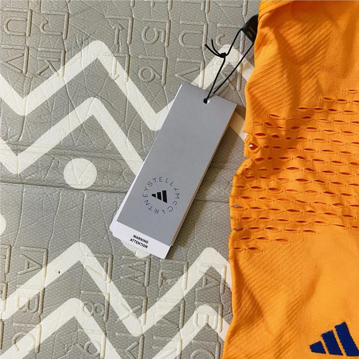 Adidas clothing - IV5525 - IV5525 - Orange 8