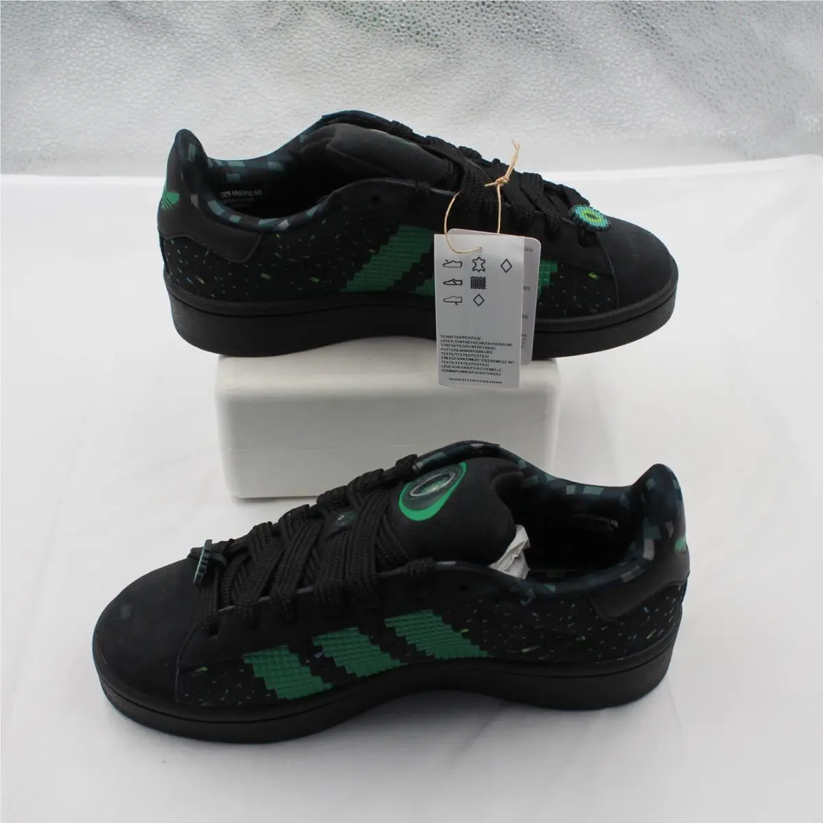 Adidas shoes - adidas Campus 00s - Campus - Black 3