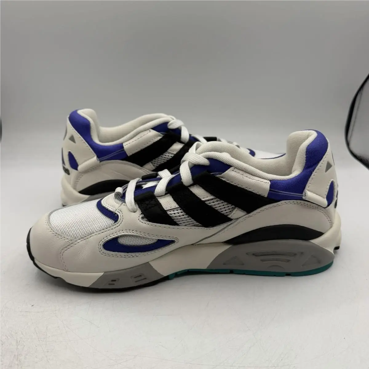 Adidas shoes - adidas Originals - Originals - EE3755 - White 1