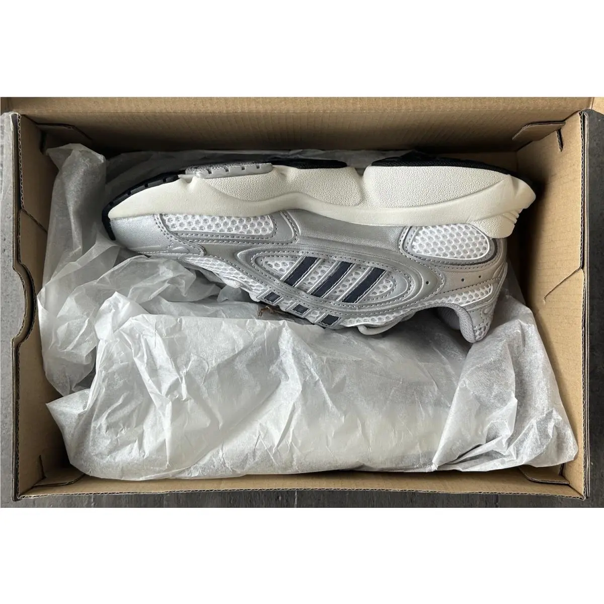 Adidas shoes - adidas Ozmillen - Ozmillen - IF6590 - Cloud White / Core Black / Off White (UPC: 0196472016745) 0