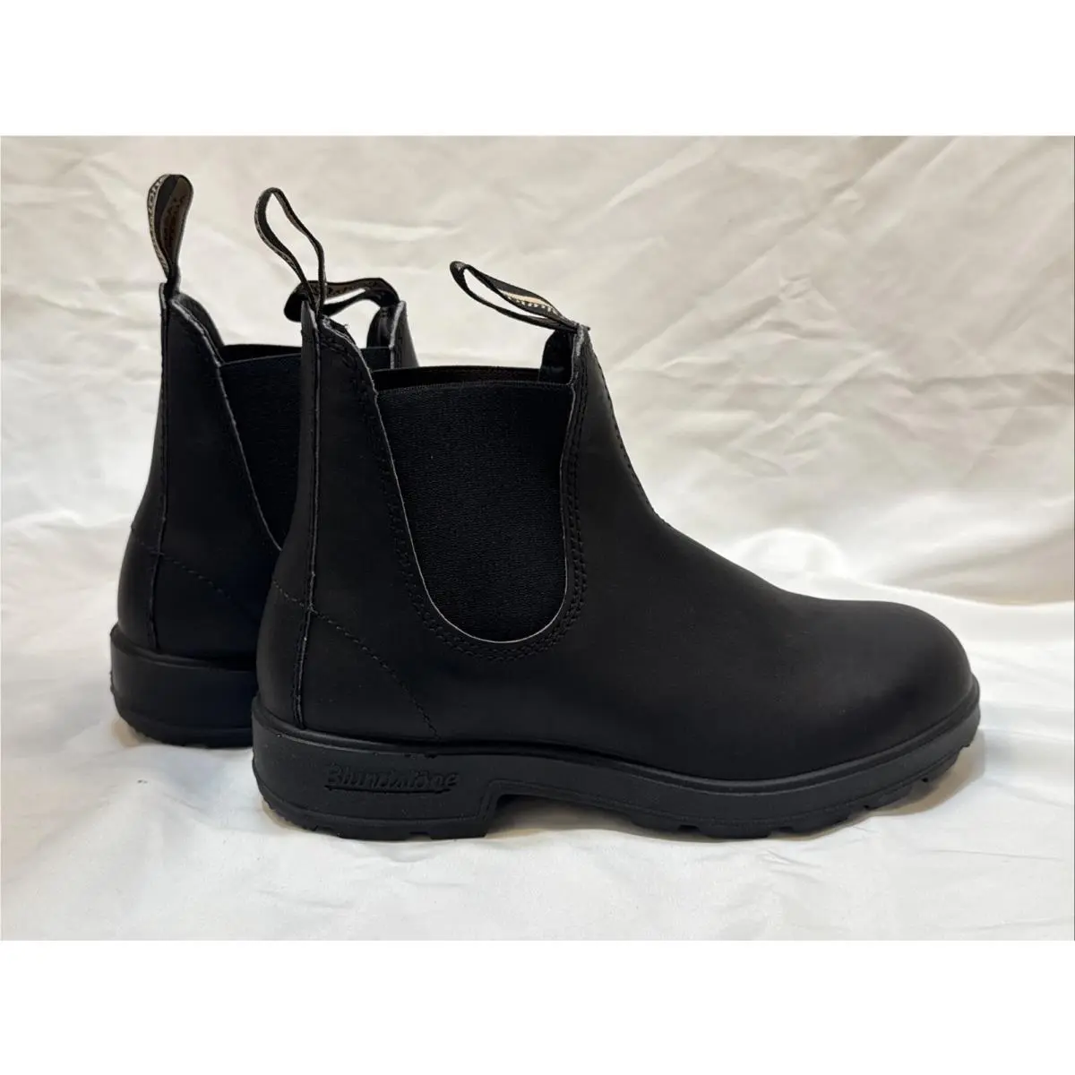 510 Women`s Size 7 US Black by Blundstone