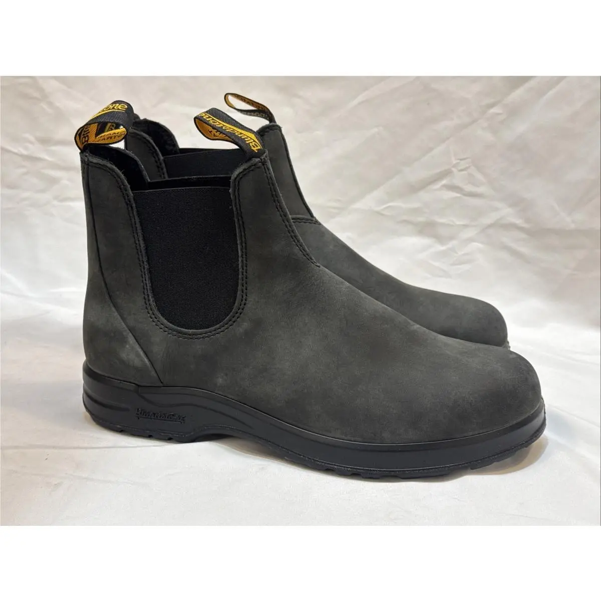 2055 Size 10 Usam Rustic Black by Blundstone