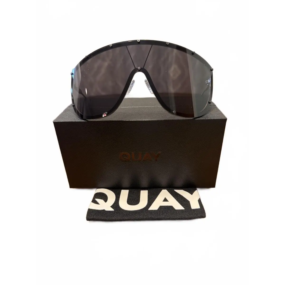 Quay Australia ON Set Sunglasses For Women