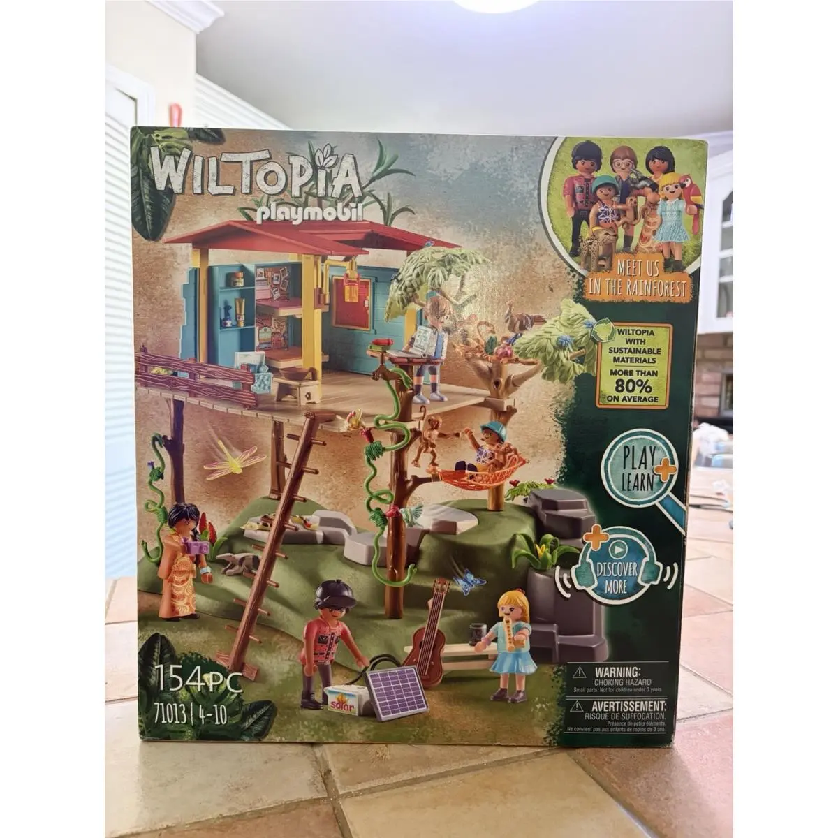 Playmobil Wiltopia 71013 Rainforest Research Station 154 Pieces Figures