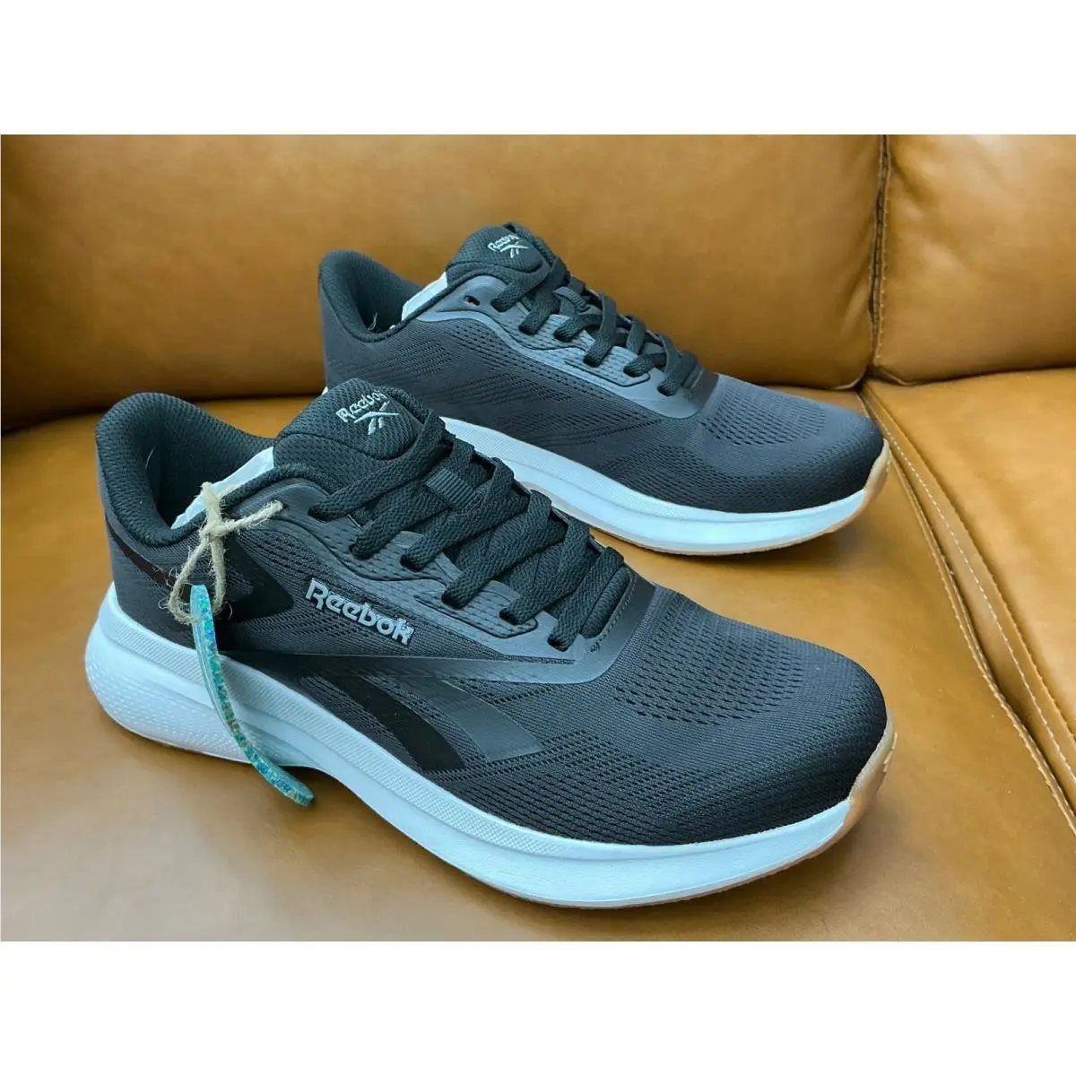 Reebok Energen Ease Running Shoes Womens 10 Black Gum Sole Athletic AR30477W