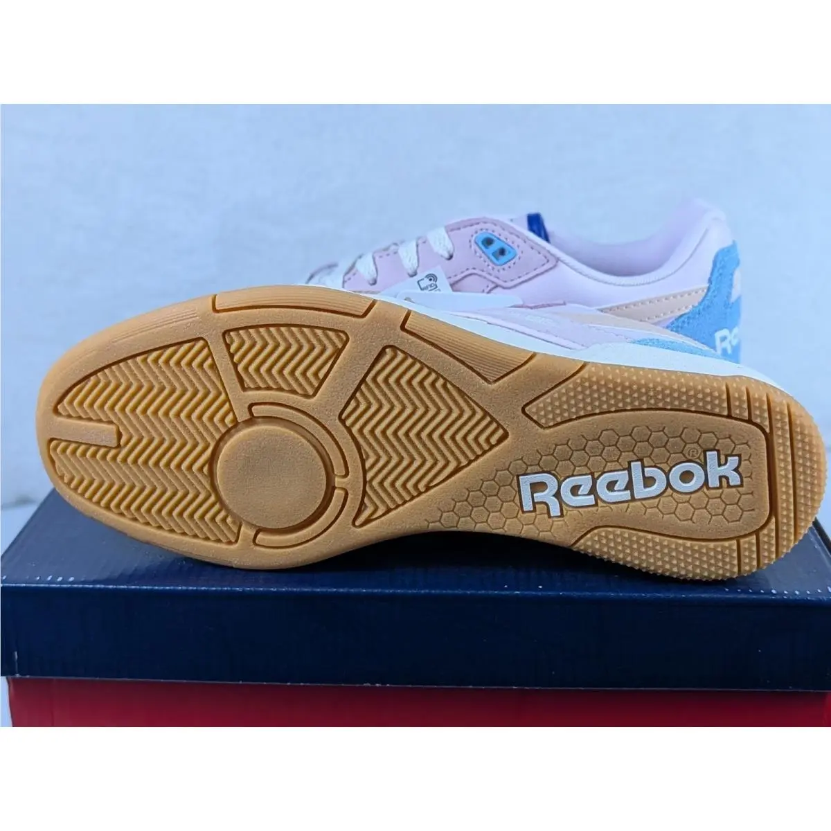 Reebok shoes - BB 4000 II - Pink 3