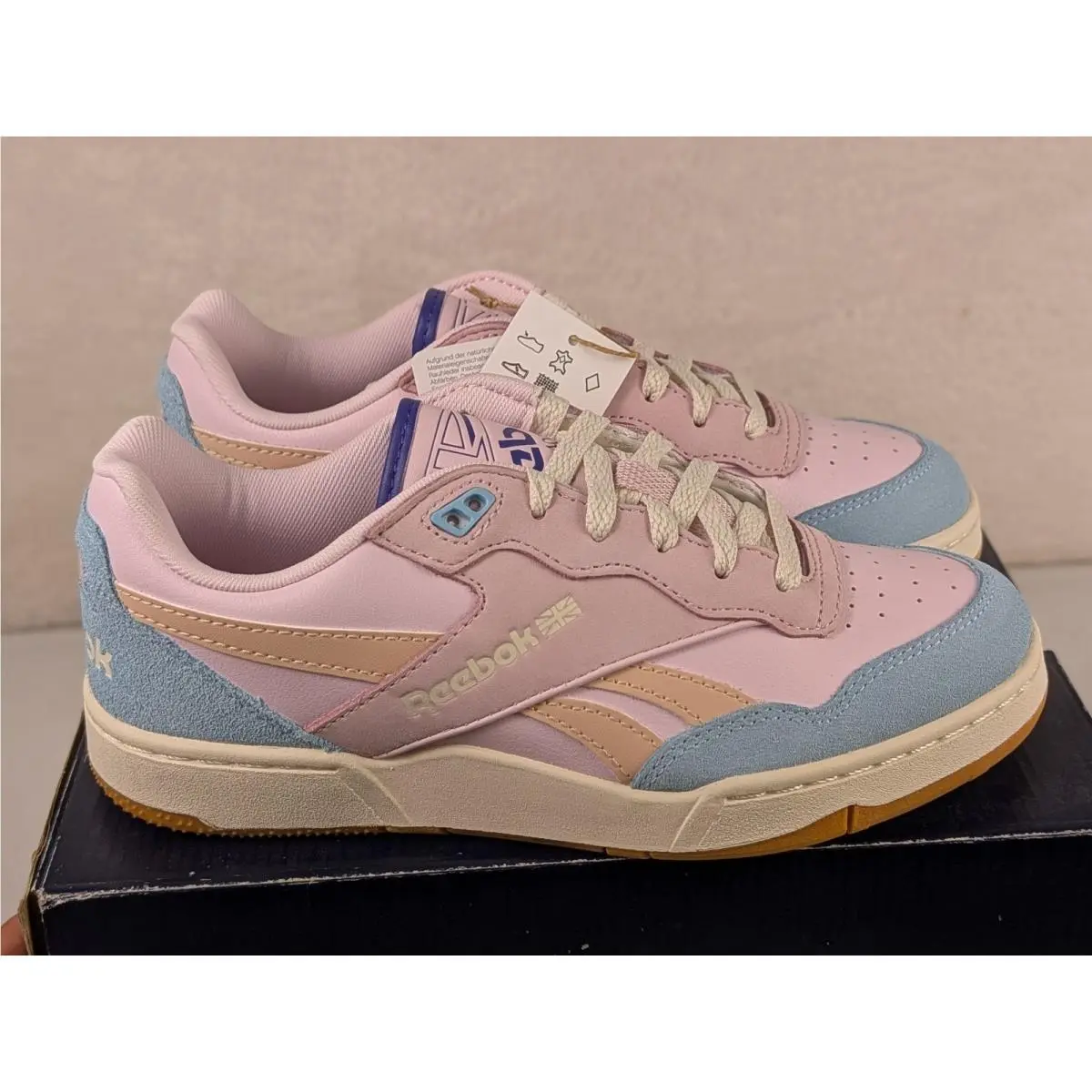 Reebok shoes - BB 4000 II - Pink 1