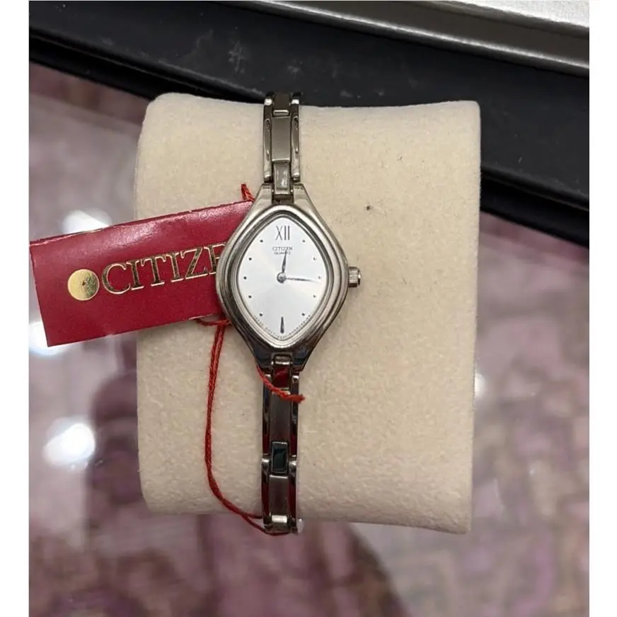 Vintage  Quartz EK5470-51A Bracelet Ladies Watch Japan by Citizen