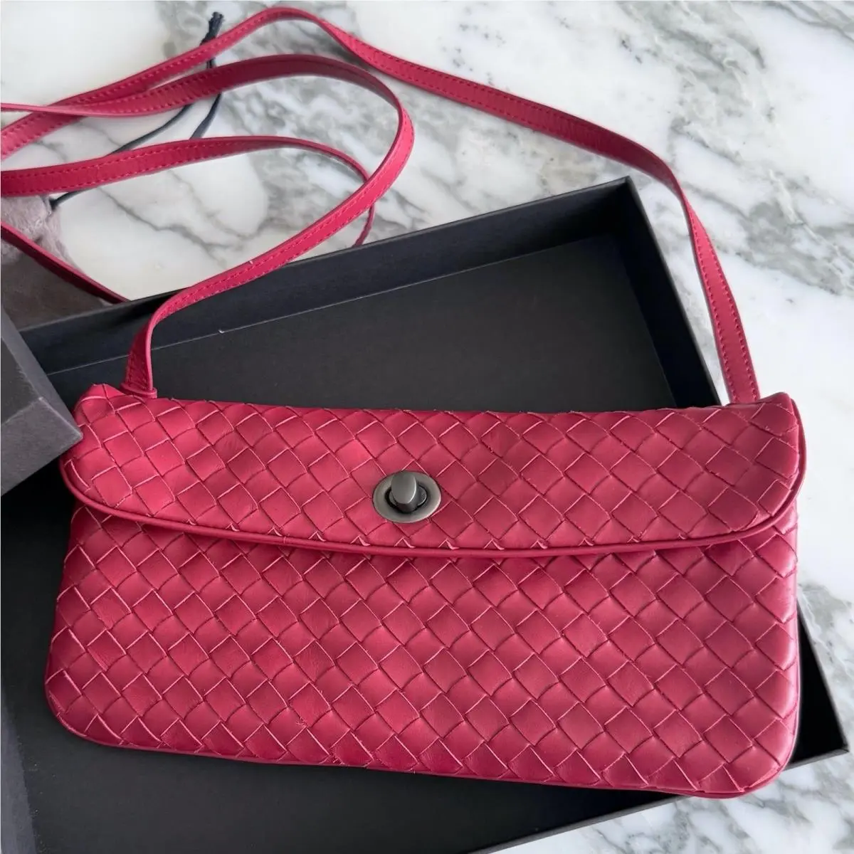 Intrecciato Leather Red Crossbody Bag Turn Lock Made in Italy by Bottega Veneta