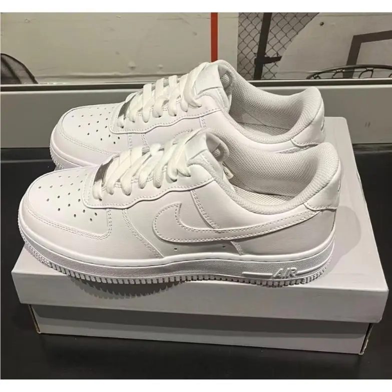 Nike shoes - White 9