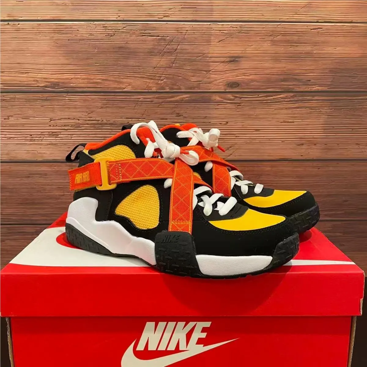 Nike shoes - Nike Air Raid - Air Raid - DD9281-001 - Orange 1