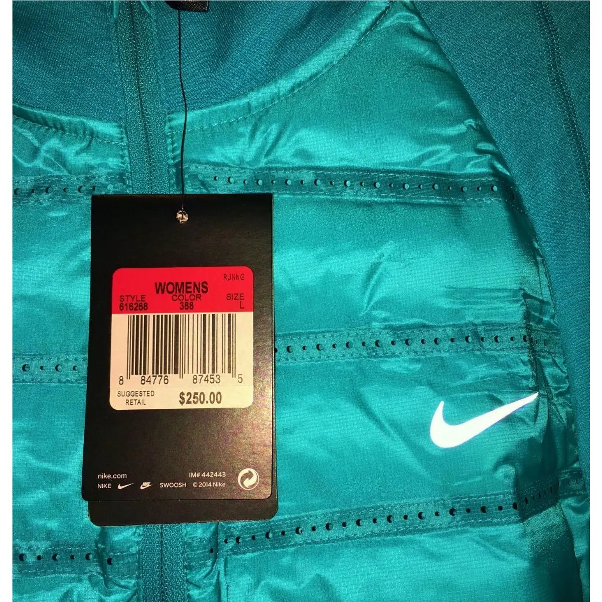 Nike clothing - NIKE Aeroloft 800 Hybrid Fitted Down Jacket - 616268 - Green 4
