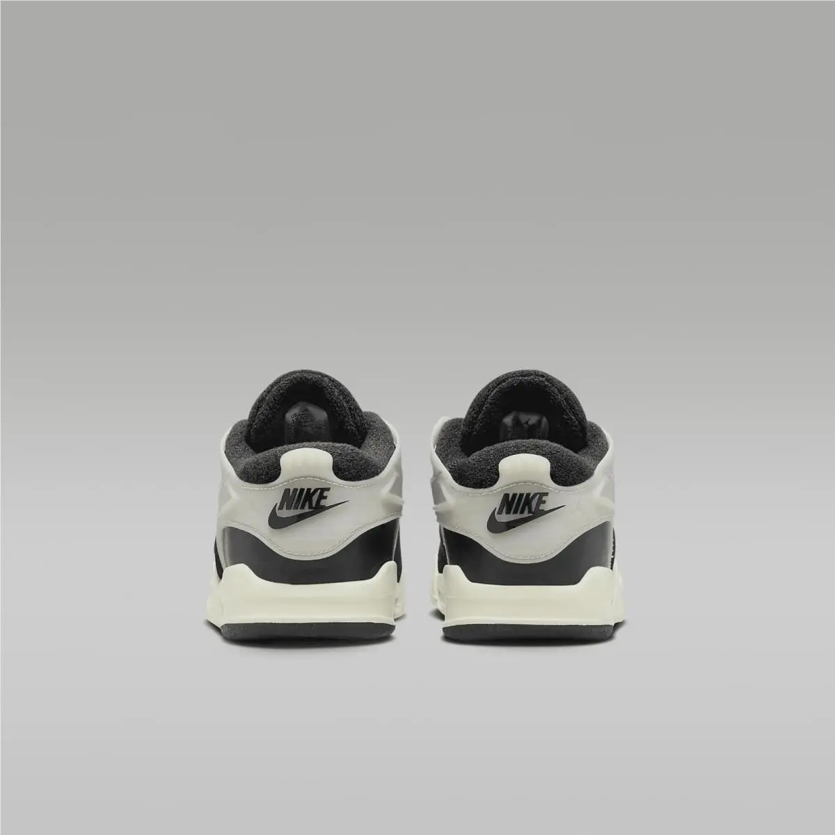 Nike shoes - Black/Sail/Coconut Milk/Gym Red 4
