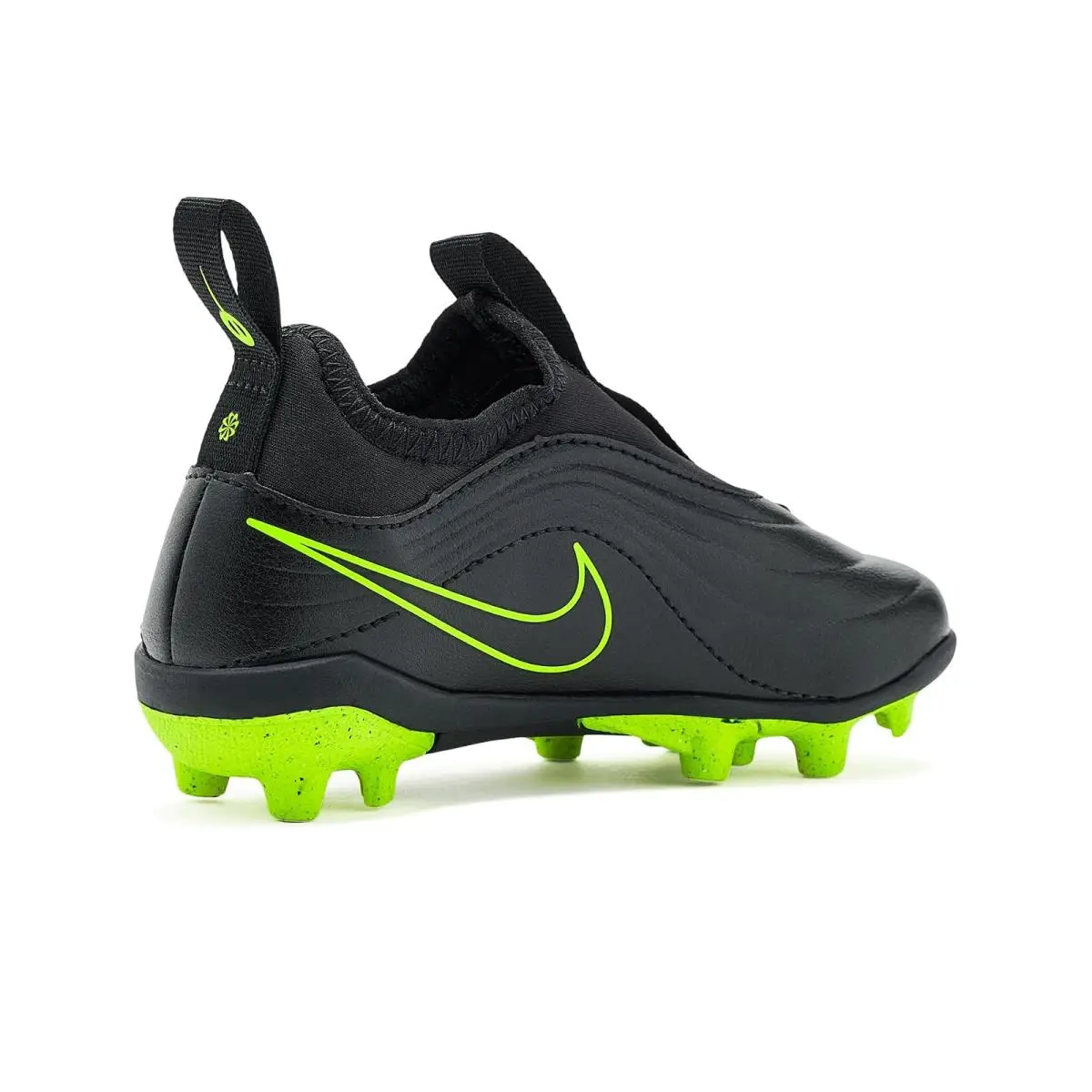 Nike shoes - Black/Black/Volt 8