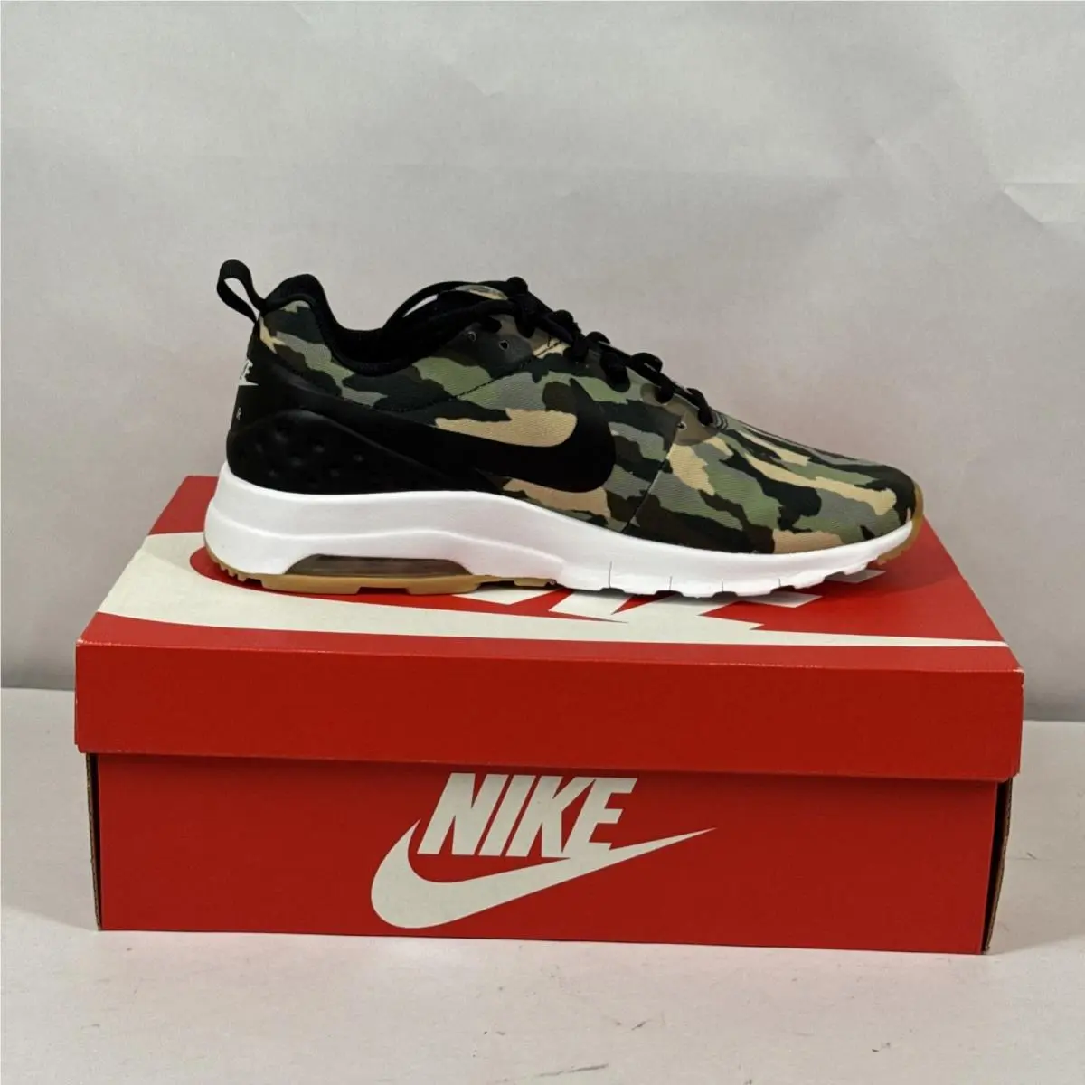 Air Max Motion LW Mens Premium Camo Color Comfort Sneakers All Sizes by Nike