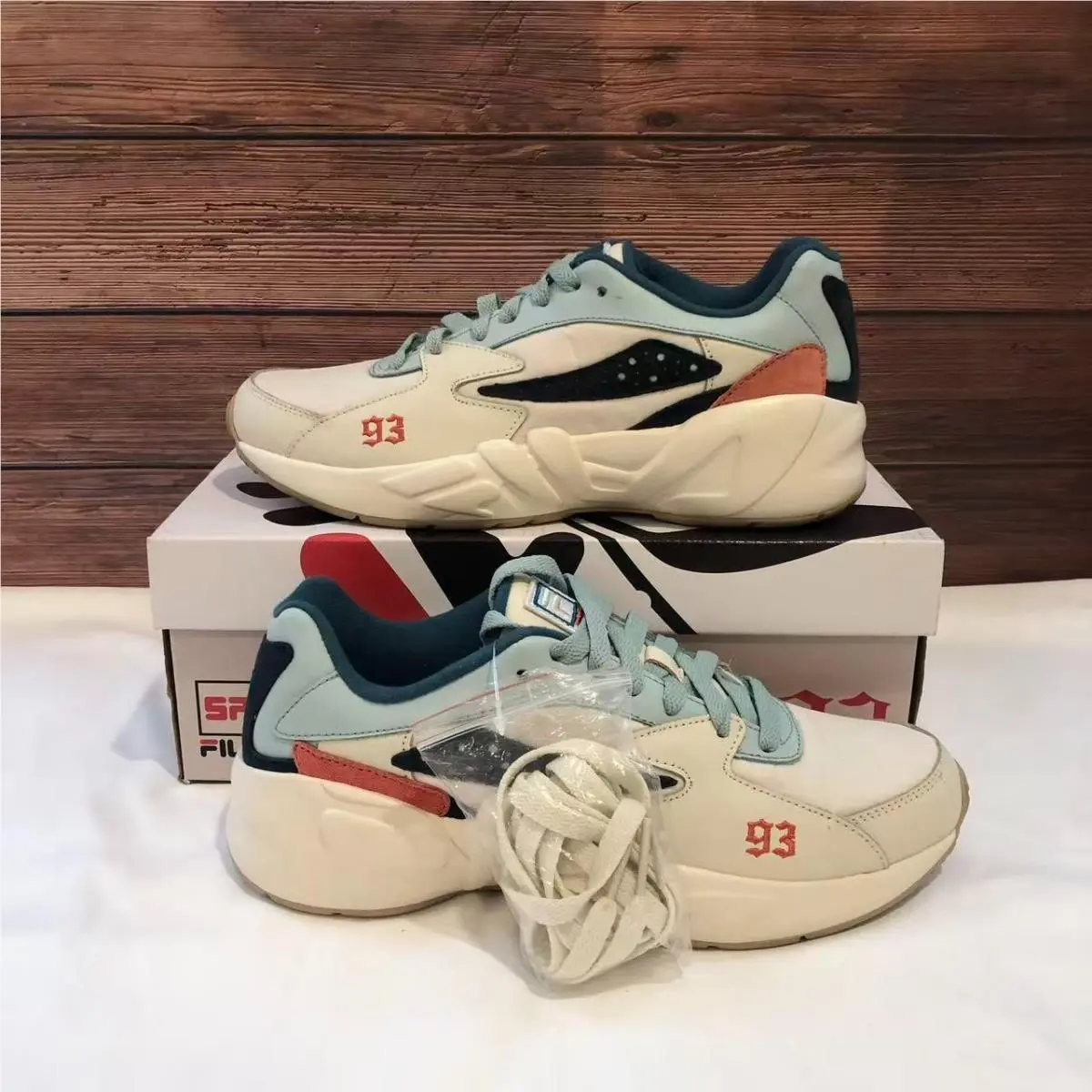 Fila Mindblower x Shoe Palace Men`s Low-top Athletic Shoes 1RM00673-132