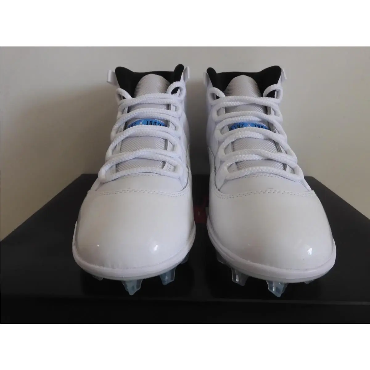 Nike shoes - Air Jordan 11 - Air - HM7324-104 - White 2
