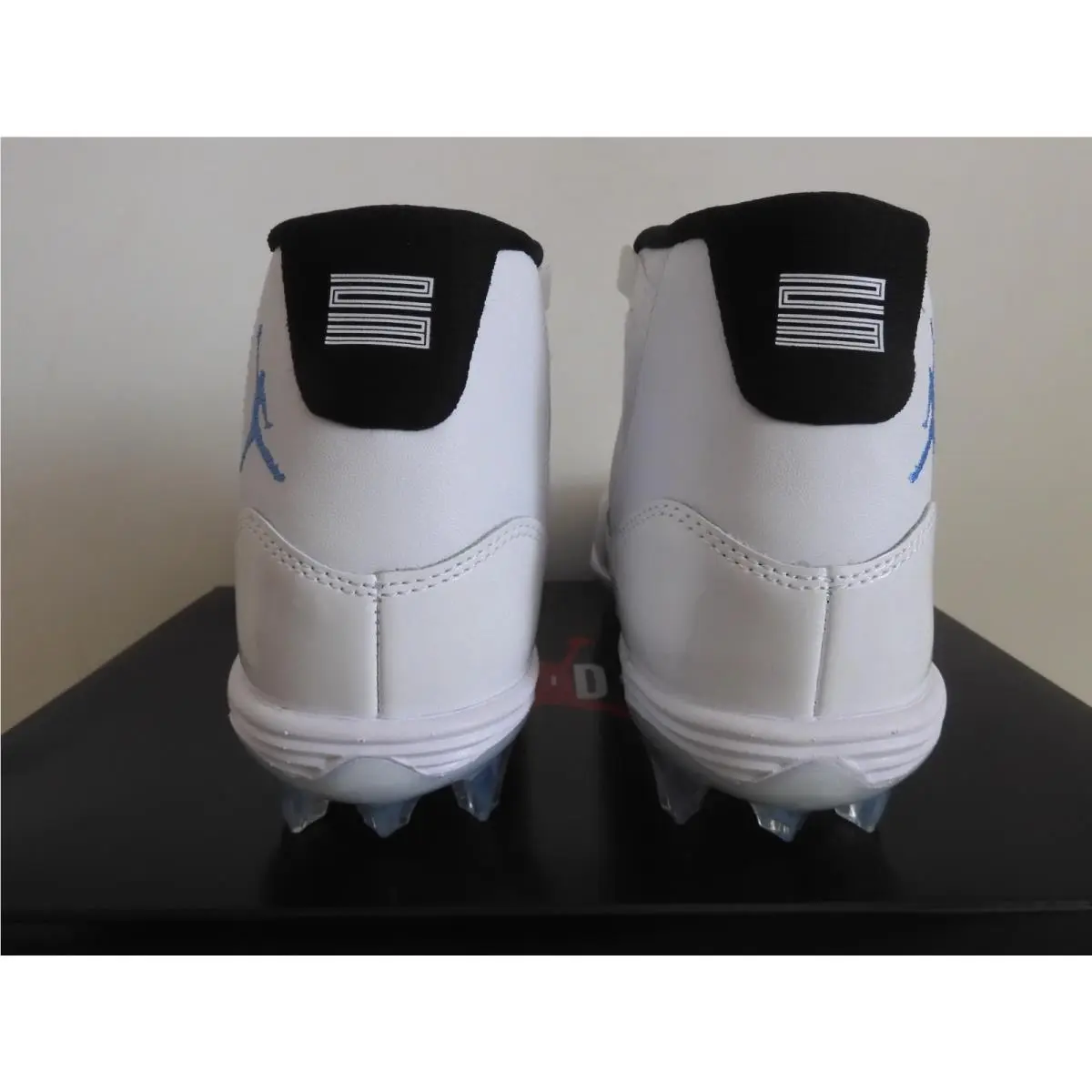 Nike shoes - Air Jordan 11 - Air - HM7324-104 - White 12